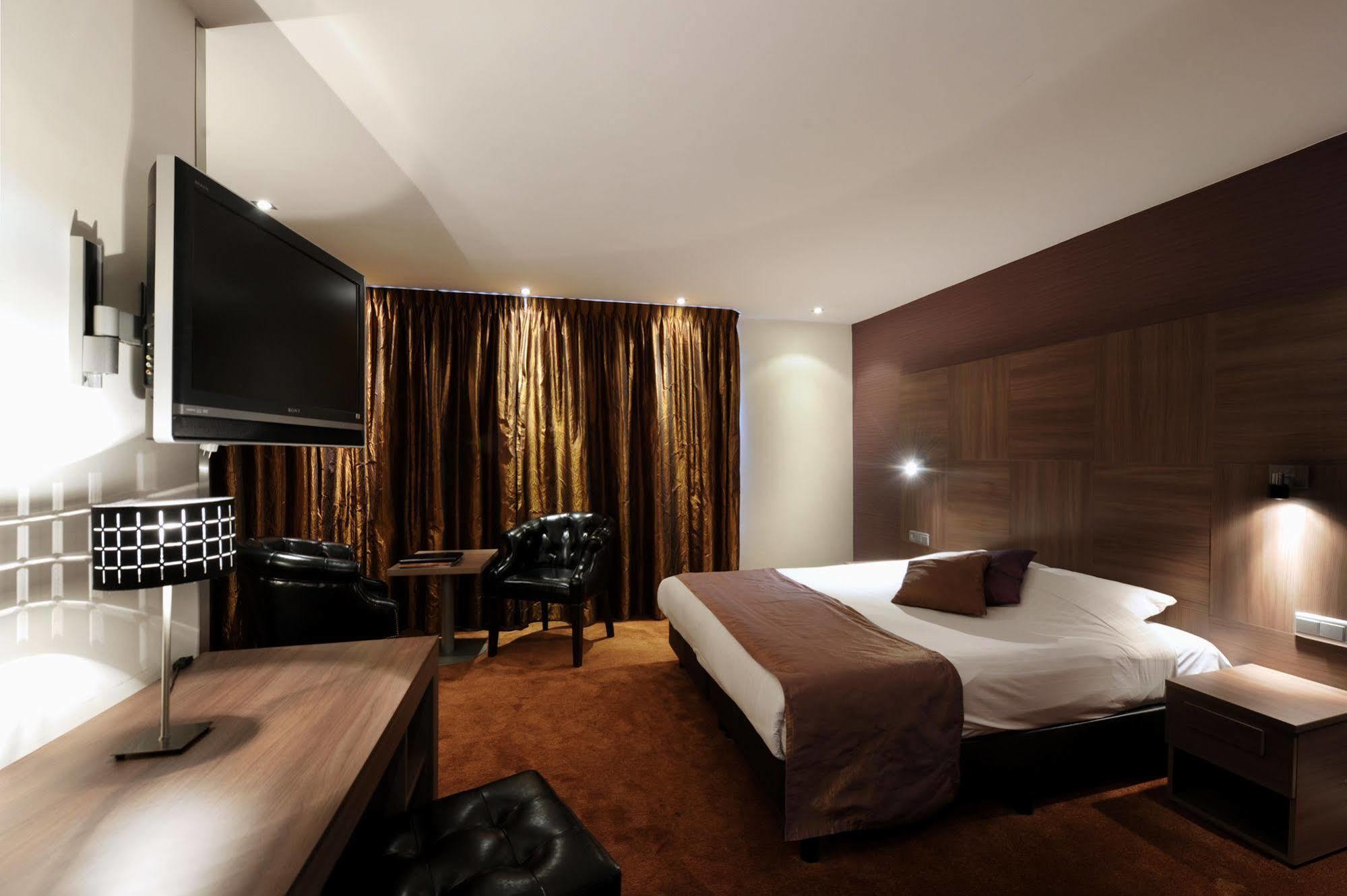 Van Der Valk Hotel Hardegarijp - Leeuwarden Ngoại thất bức ảnh